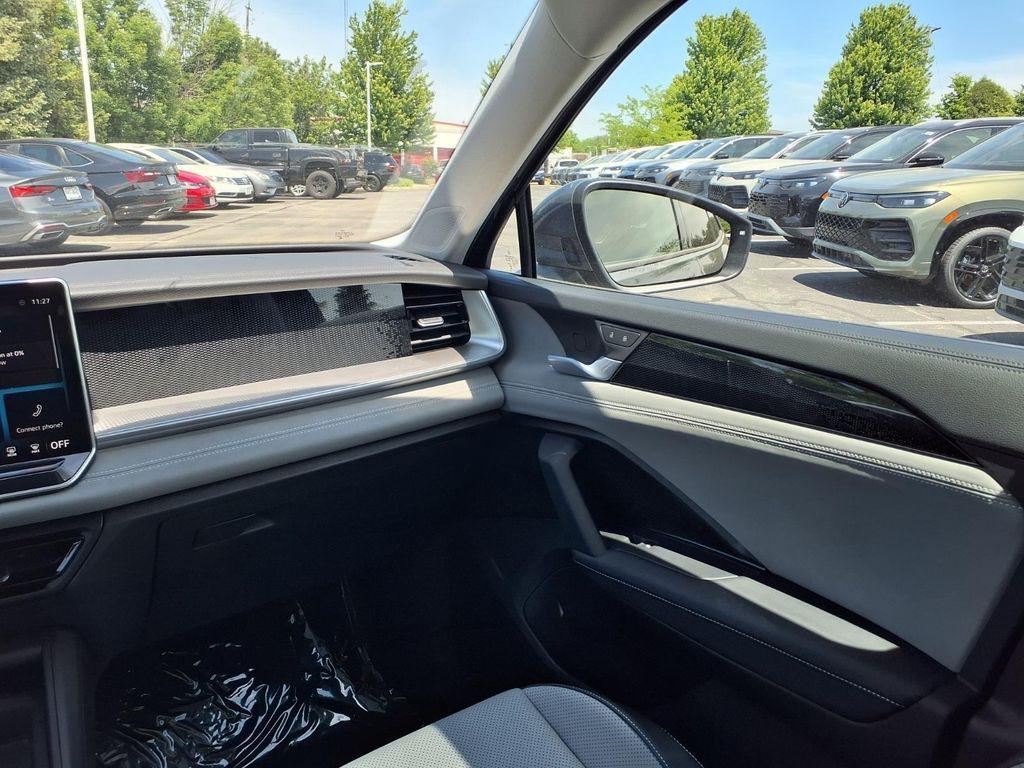 new 2026 Volkswagen Tiguan car, priced at $34,022