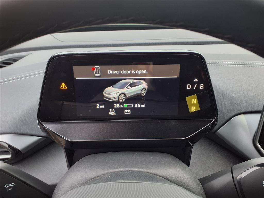 new 2025 Volkswagen ID.4 car, priced at $39,655