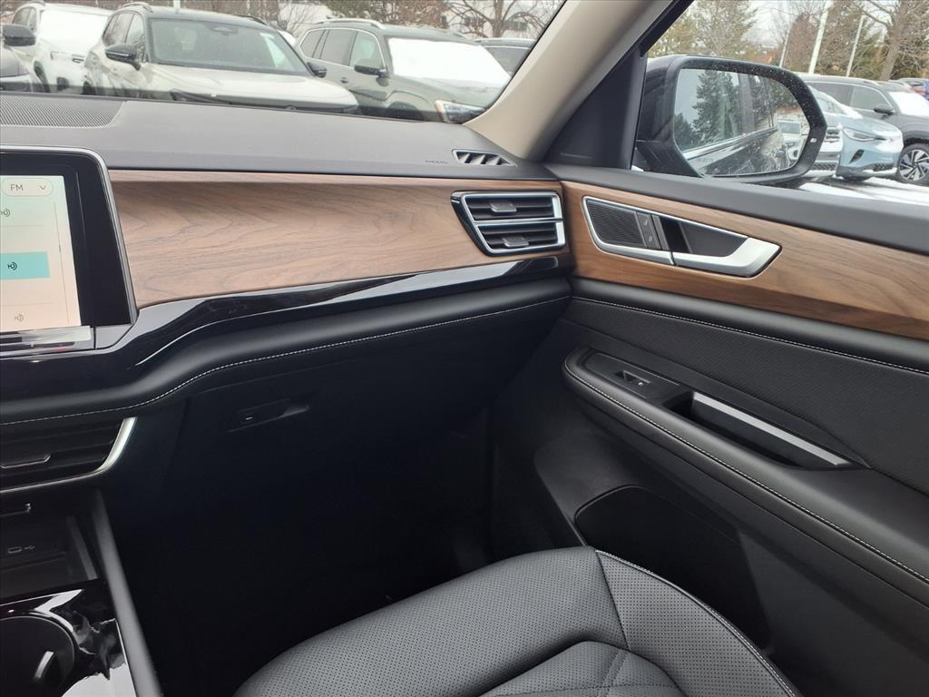 new 2026 Volkswagen Atlas car, priced at $45,022