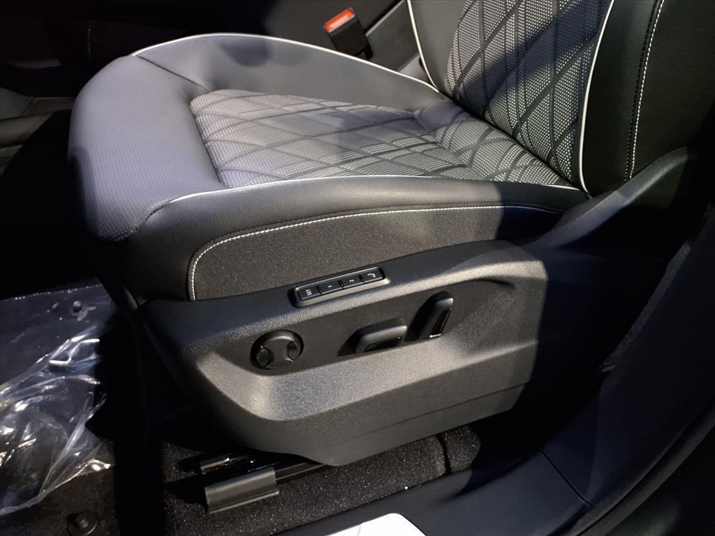 new 2026 Volkswagen Atlas car, priced at $52,779