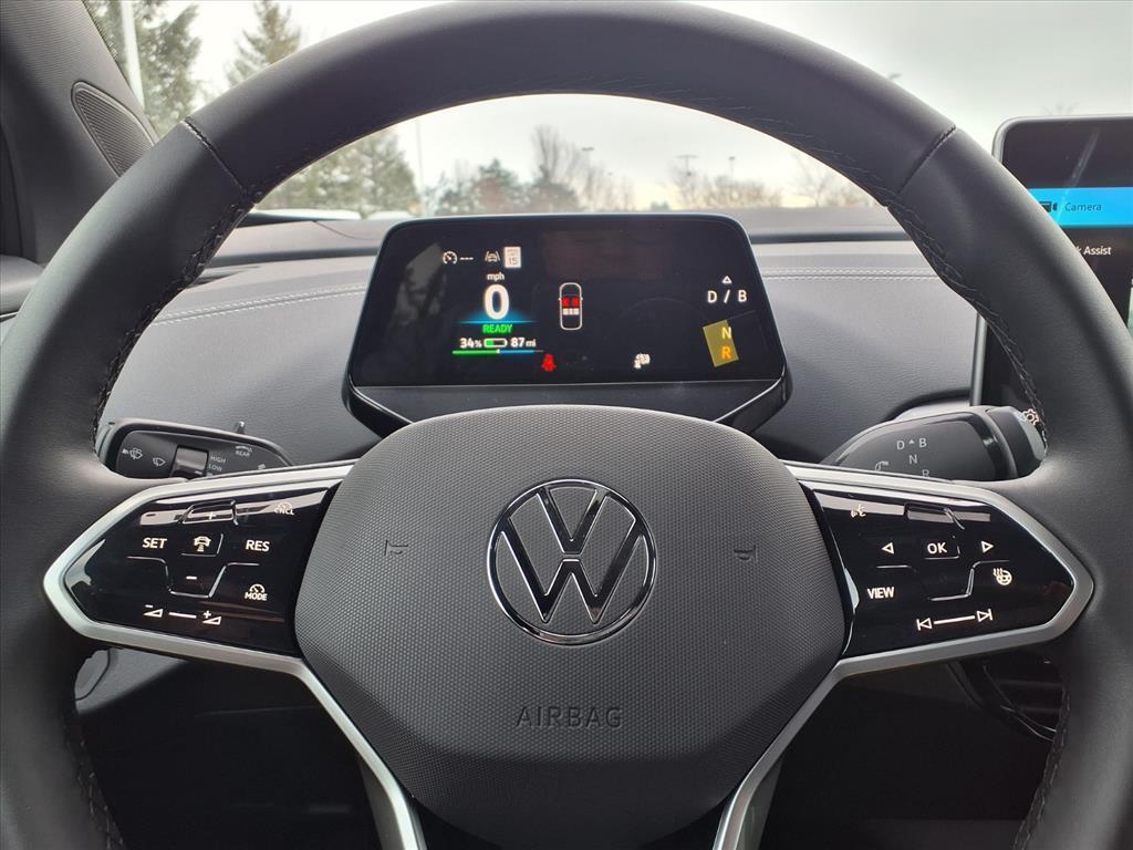 new 2025 Volkswagen ID.4 car, priced at $45,190