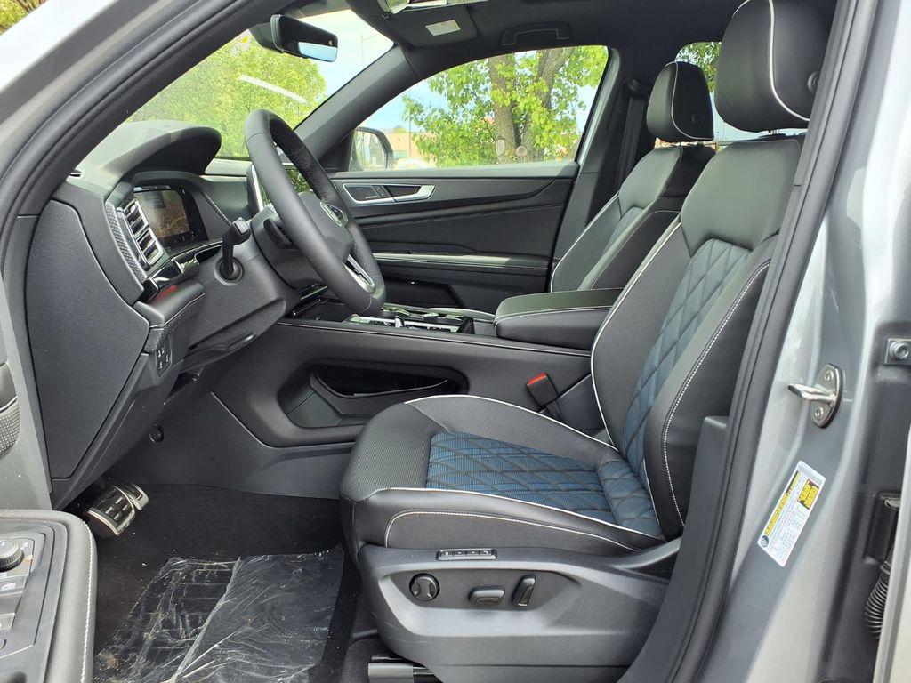new 2026 Volkswagen Atlas Cross Sport car, priced at $51,468