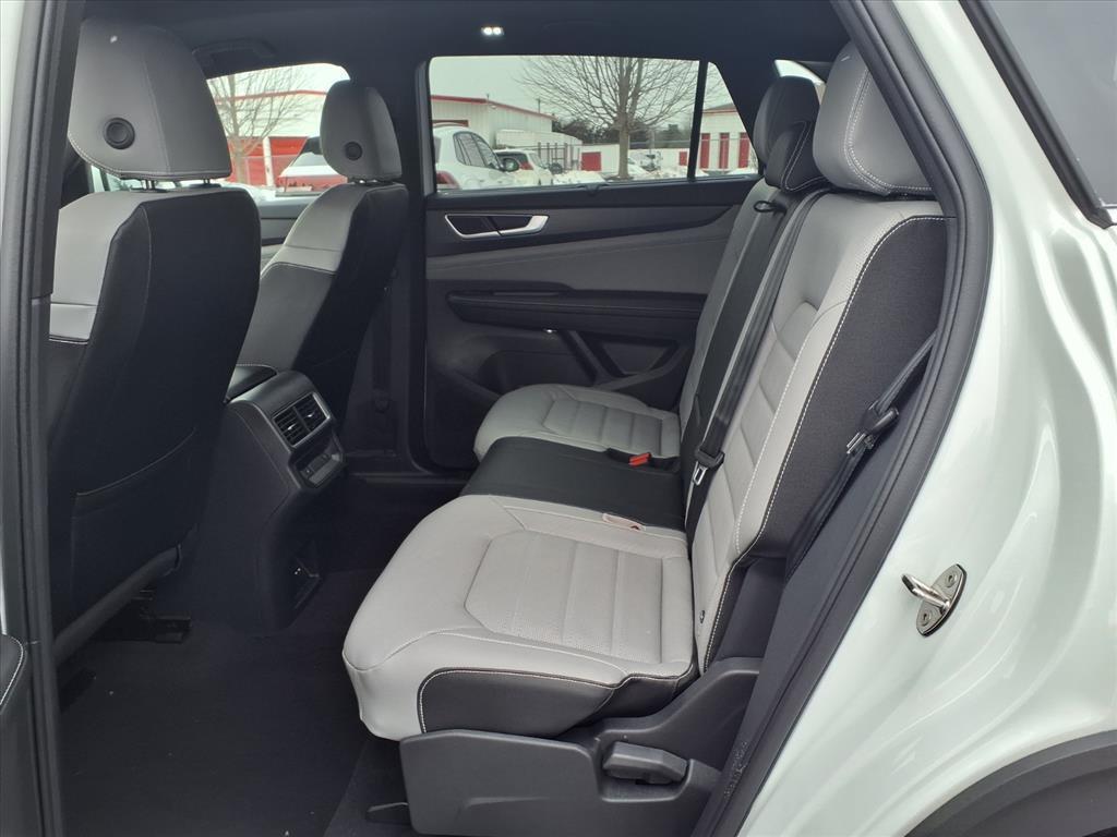 new 2026 Volkswagen Atlas Cross Sport car, priced at $47,353