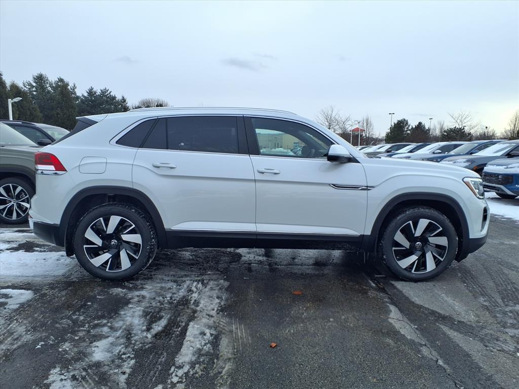 new 2026 Volkswagen Atlas Cross Sport car, priced at $47,353