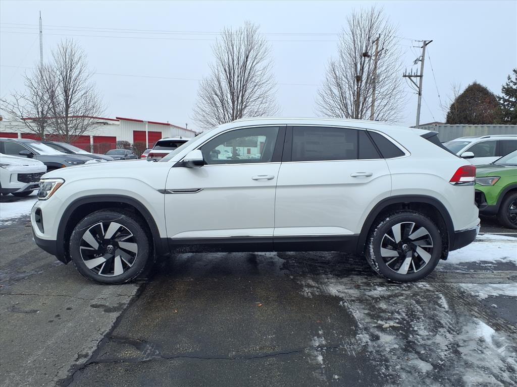 new 2026 Volkswagen Atlas Cross Sport car, priced at $47,353
