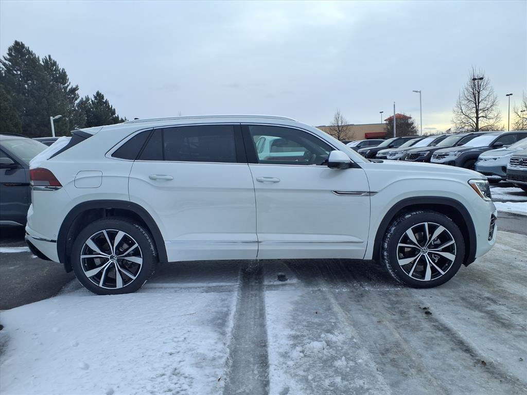 new 2026 Volkswagen Atlas Cross Sport car, priced at $51,197