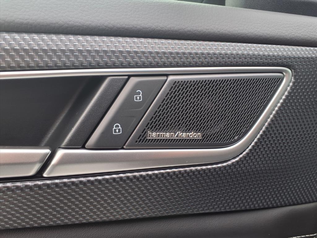 new 2026 Volkswagen Atlas Cross Sport car, priced at $52,197