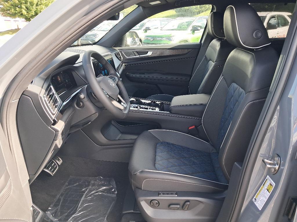 new 2026 Volkswagen Atlas Cross Sport car, priced at $52,639