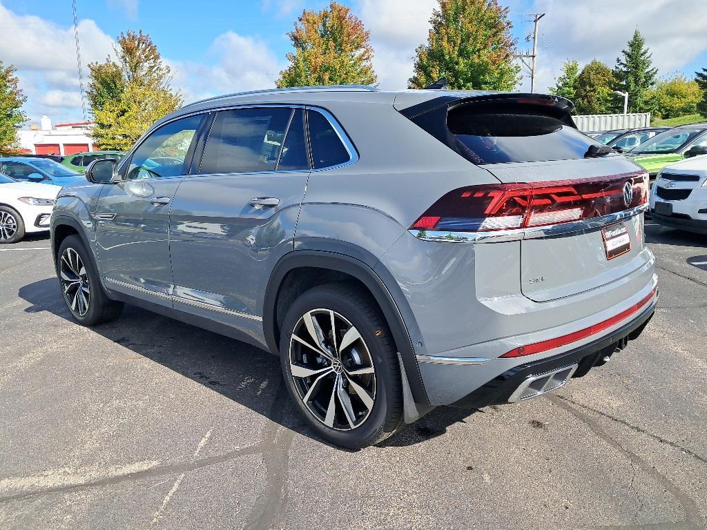 new 2026 Volkswagen Atlas Cross Sport car, priced at $52,639