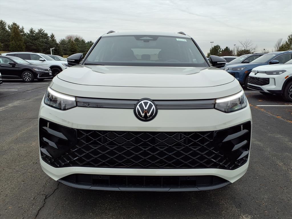 new 2026 Volkswagen Tiguan car, priced at $38,854