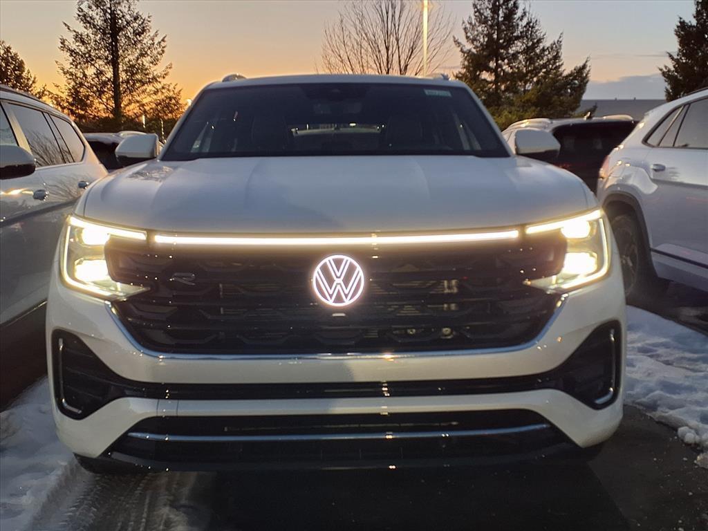 new 2026 Volkswagen Atlas Cross Sport car, priced at $52,197