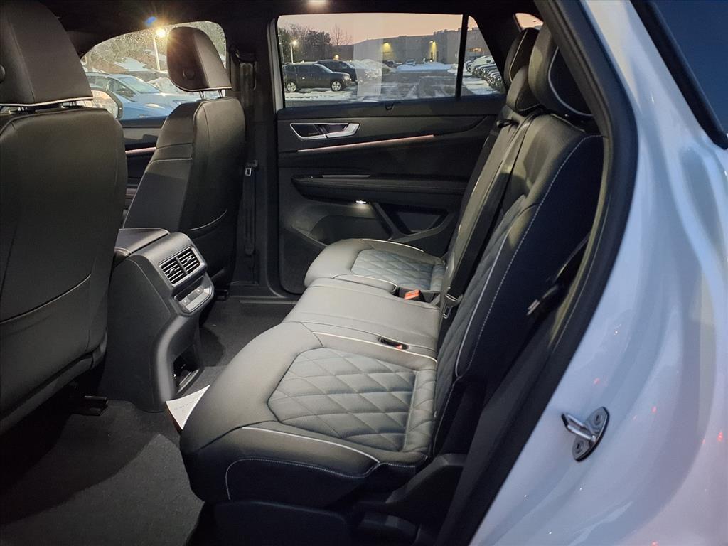 new 2026 Volkswagen Atlas Cross Sport car, priced at $51,197