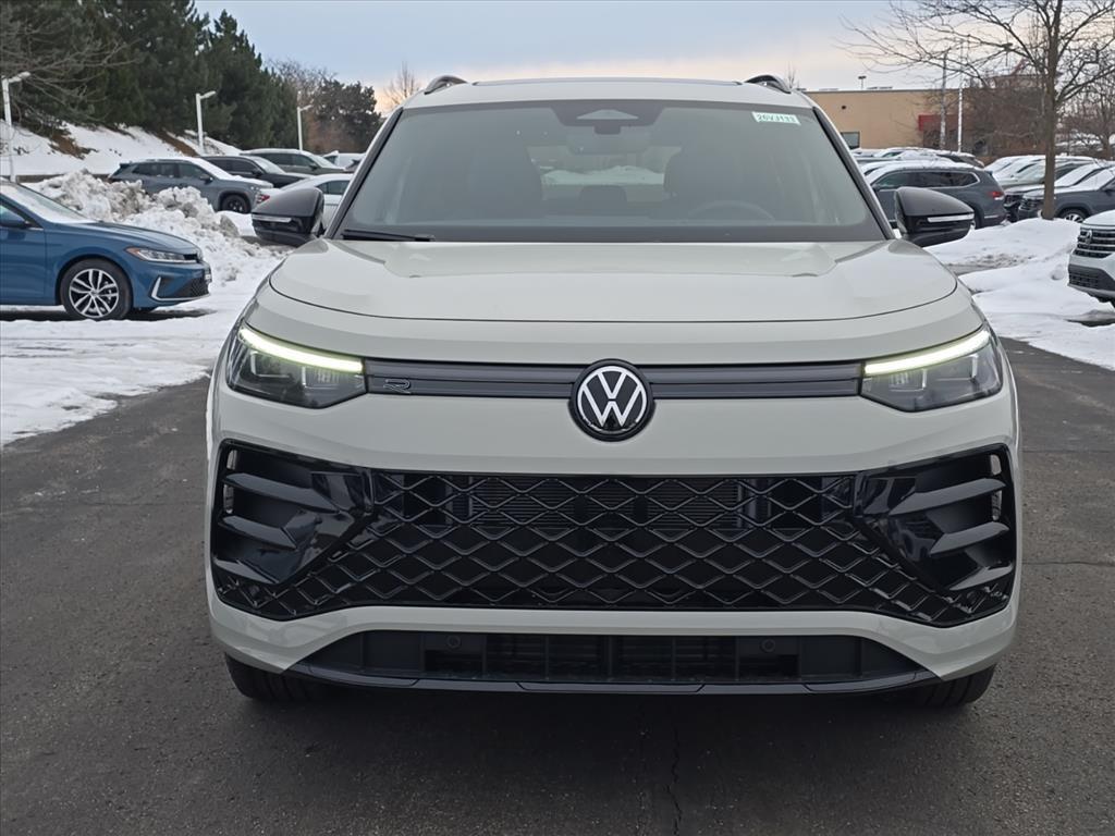 new 2026 Volkswagen Tiguan car, priced at $38,854
