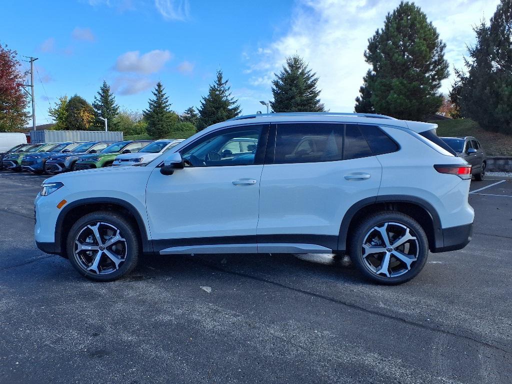 new 2025 Volkswagen Tiguan car, priced at $33,220