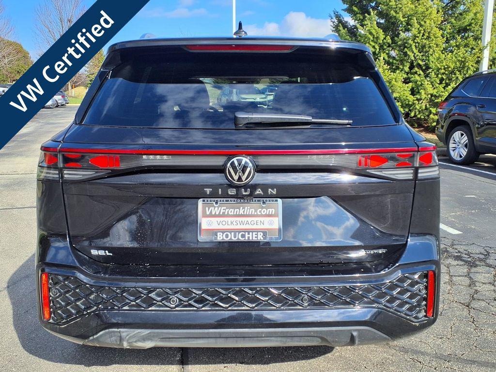 used 2025 Volkswagen Tiguan car, priced at $38,898