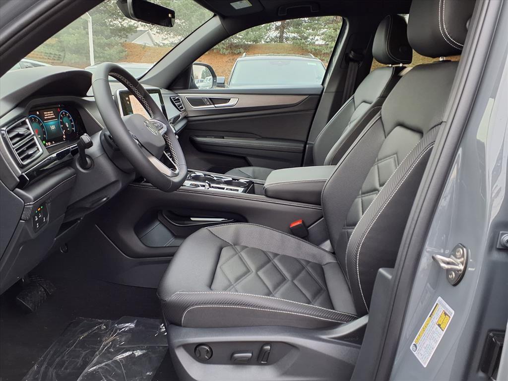 new 2026 Volkswagen Atlas Cross Sport car, priced at $44,342