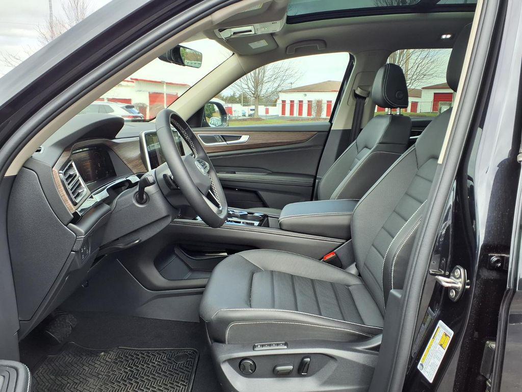 new 2026 Volkswagen Atlas car, priced at $49,054