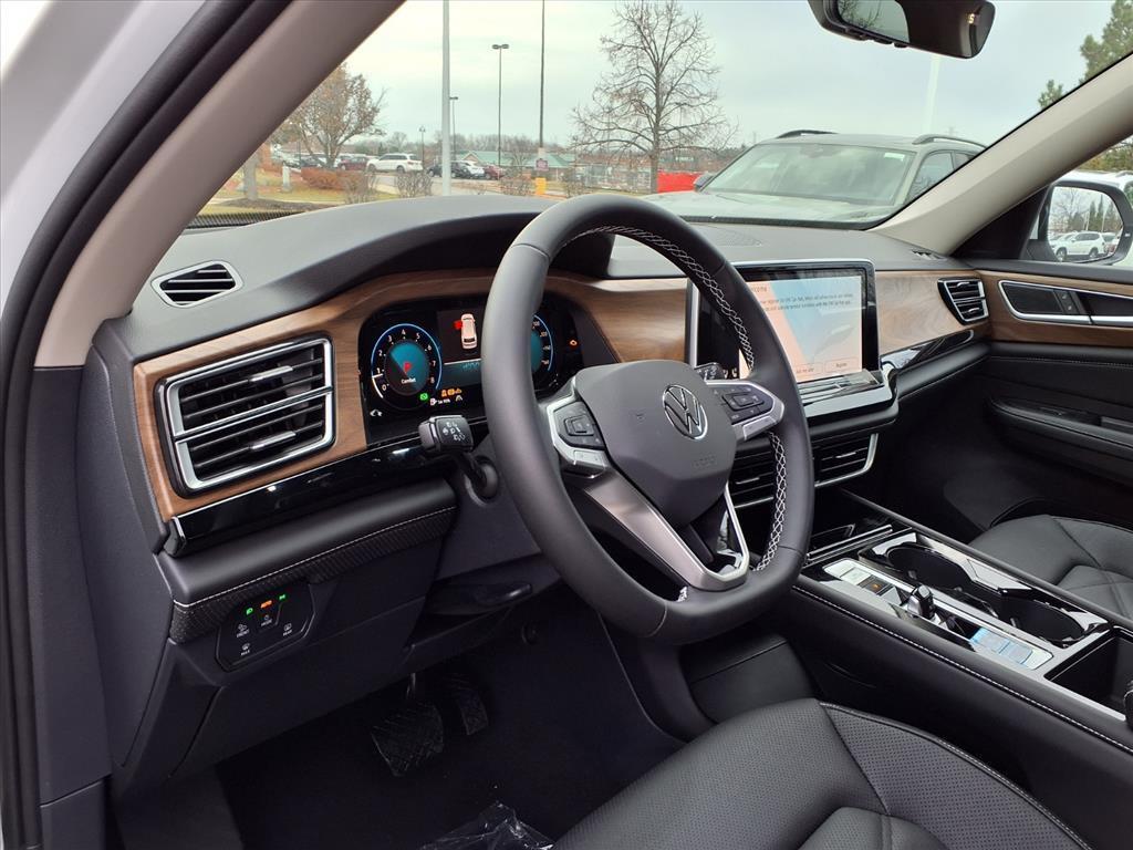 new 2026 Volkswagen Atlas car, priced at $44,427