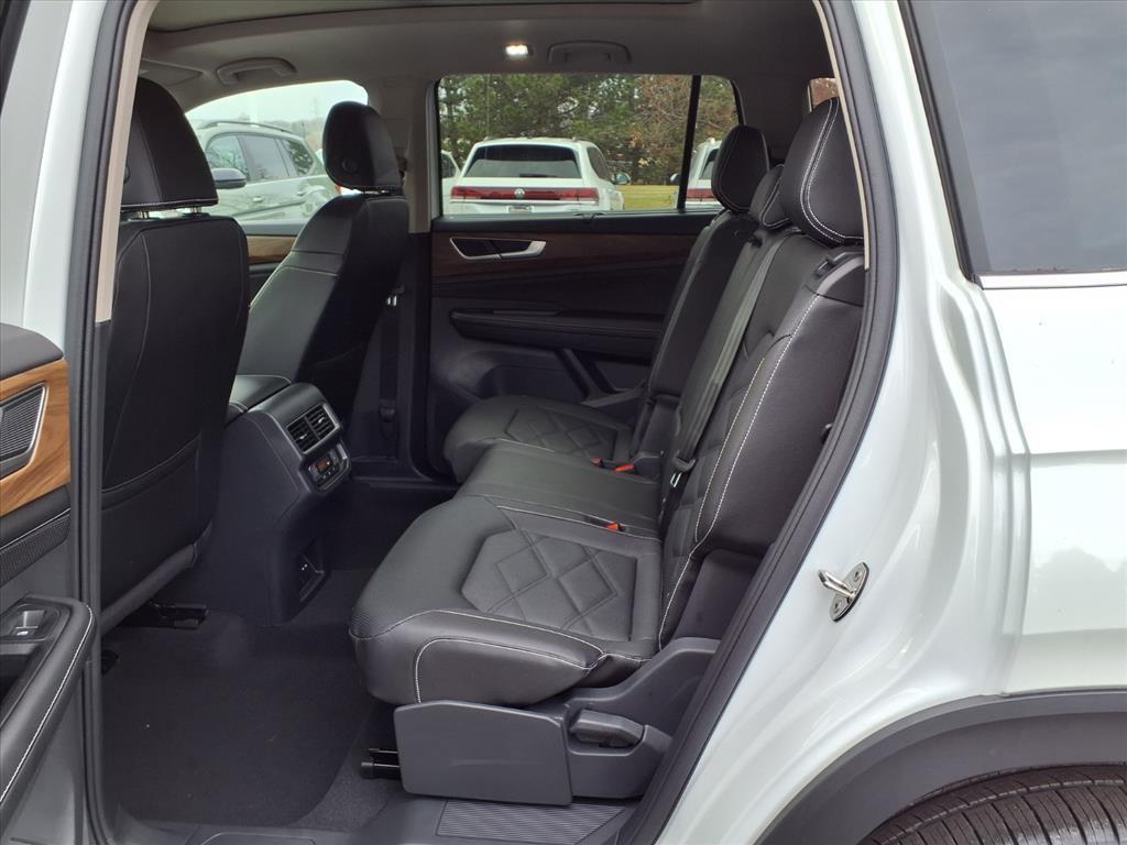 new 2026 Volkswagen Atlas car, priced at $44,427