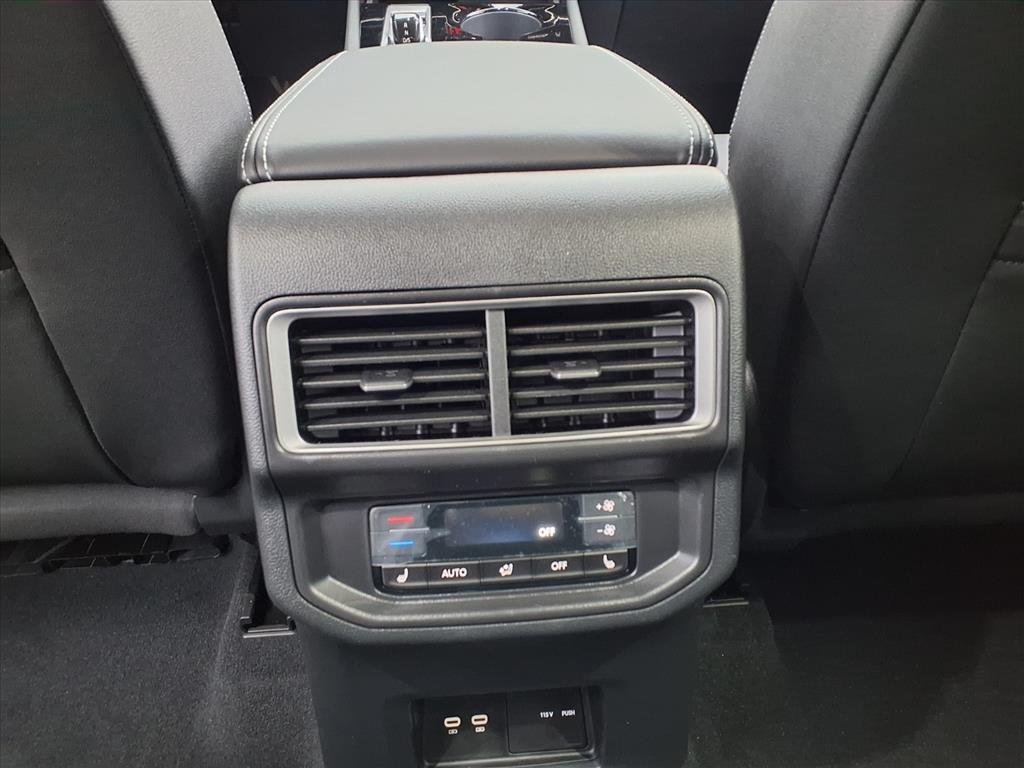 new 2026 Volkswagen Atlas car, priced at $47,773