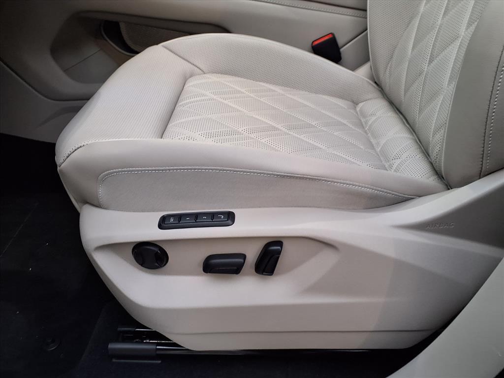 new 2026 Volkswagen Atlas car, priced at $53,779