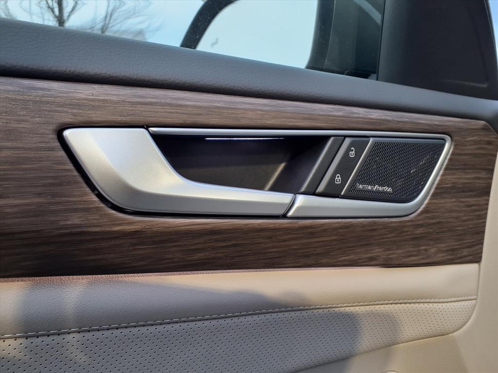 new 2026 Volkswagen Atlas car, priced at $52,779