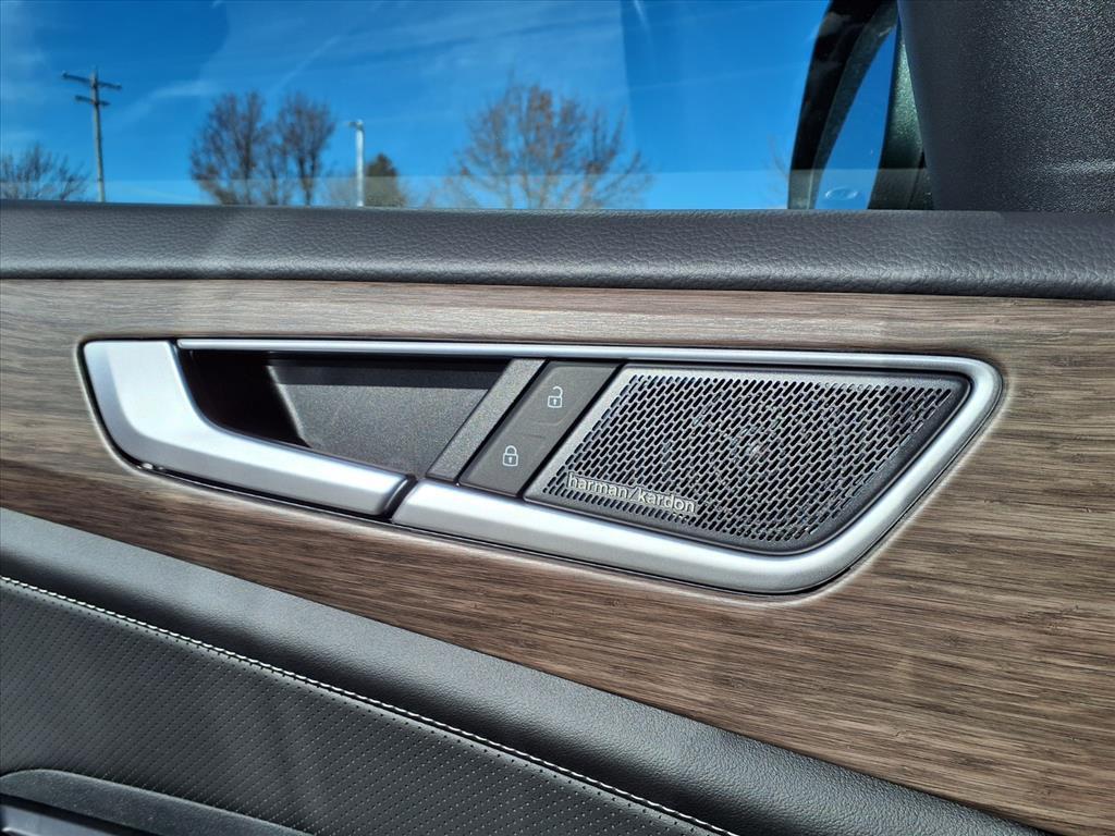 new 2026 Volkswagen Atlas car, priced at $52,181