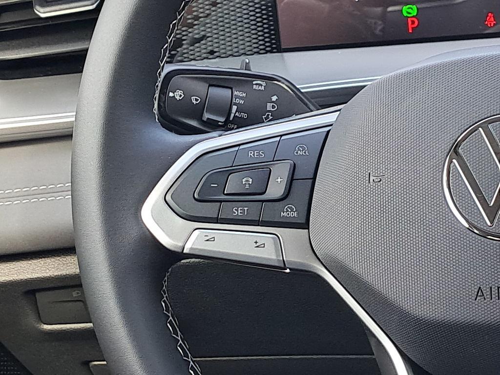 new 2025 Volkswagen Tiguan car, priced at $32,188