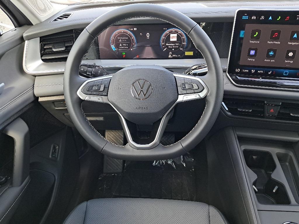 new 2025 Volkswagen Tiguan car, priced at $32,188