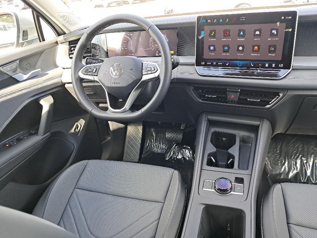 new 2025 Volkswagen Tiguan car, priced at $32,188