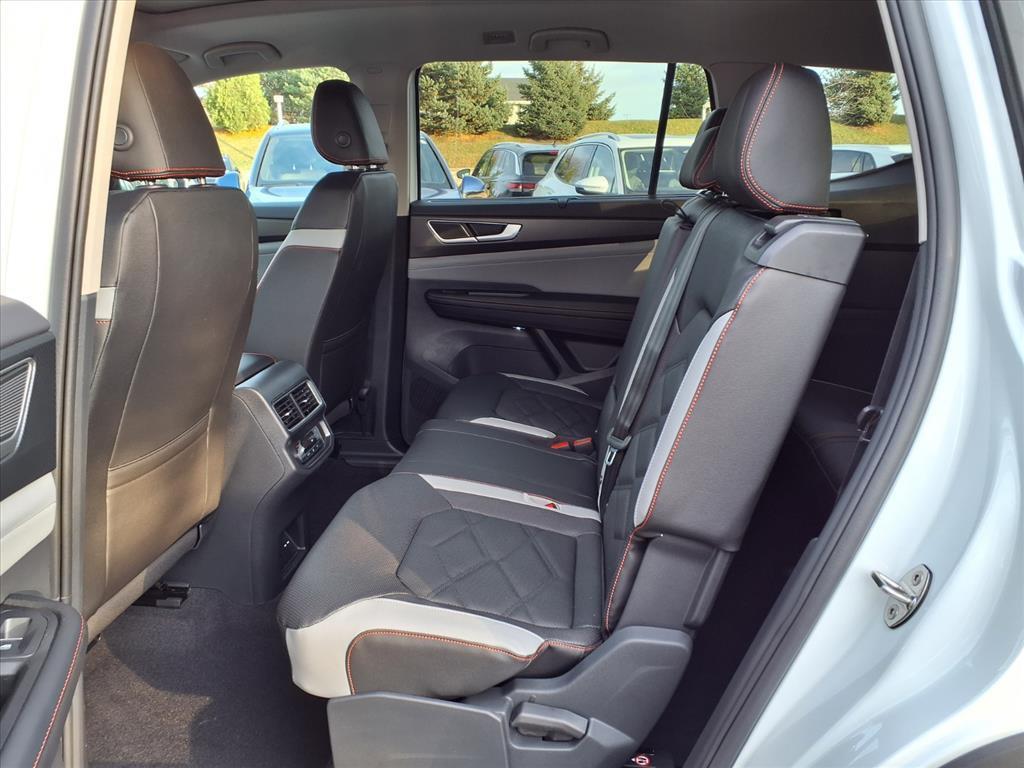 new 2026 Volkswagen Atlas car, priced at $46,264