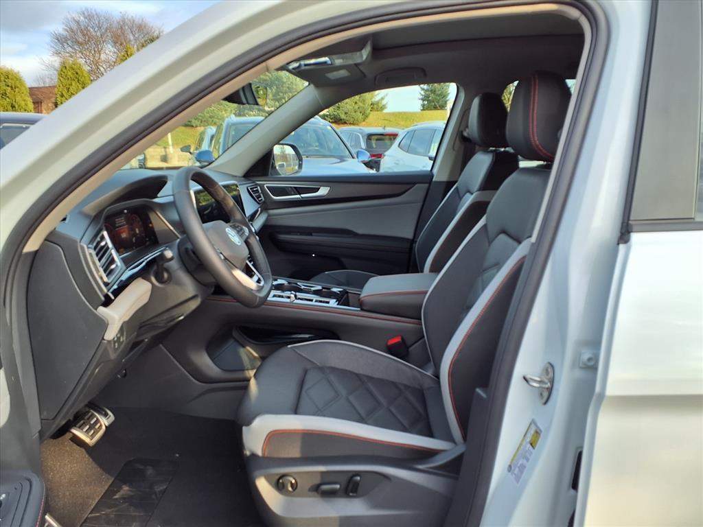 new 2026 Volkswagen Atlas car, priced at $46,264