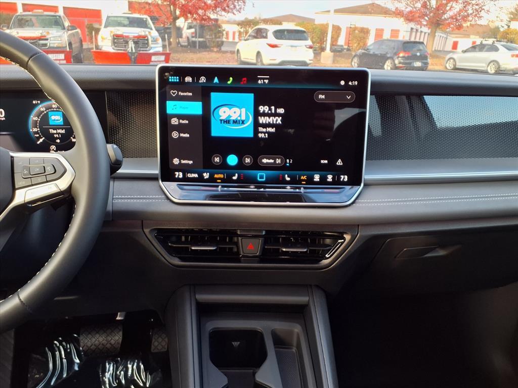 new 2025 Volkswagen Tiguan car, priced at $32,256