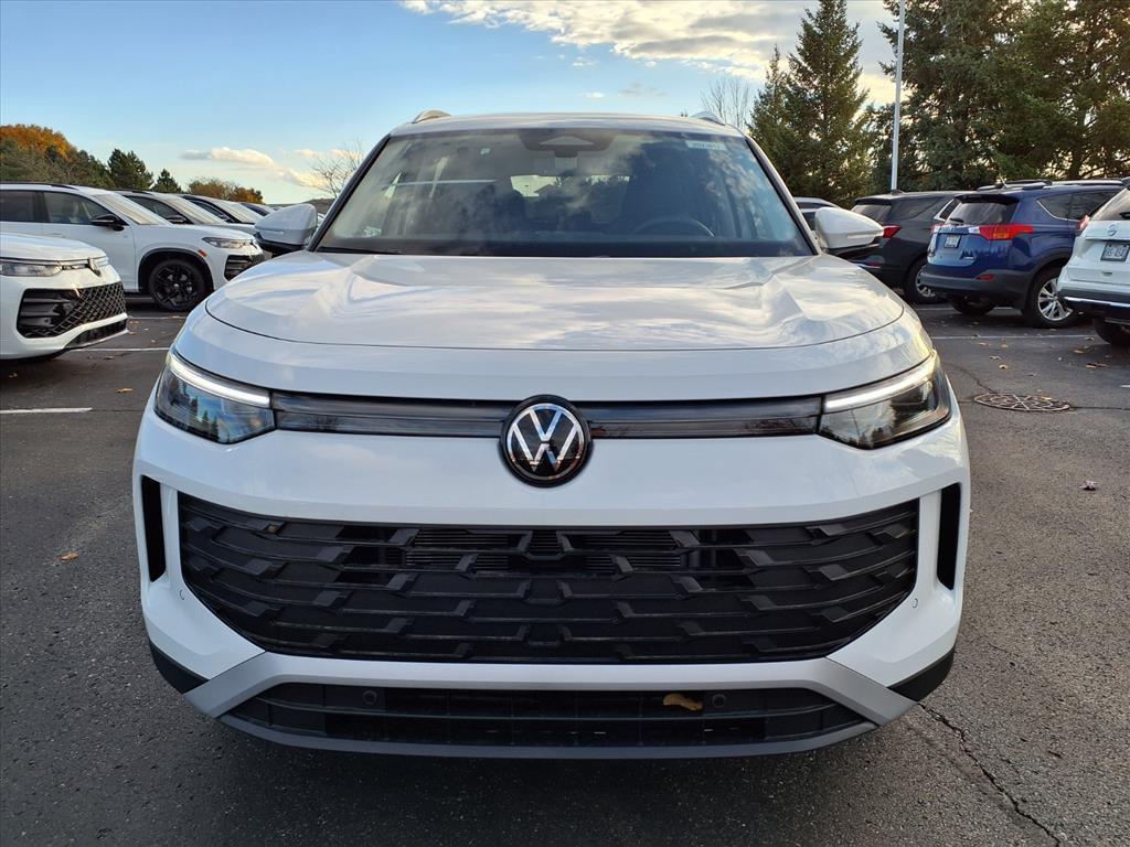 new 2025 Volkswagen Tiguan car, priced at $32,256