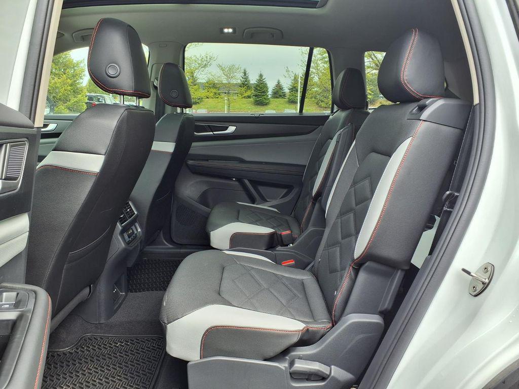 new 2026 Volkswagen Atlas car, priced at $46,111