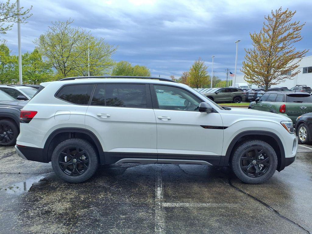 new 2026 Volkswagen Atlas car, priced at $46,111