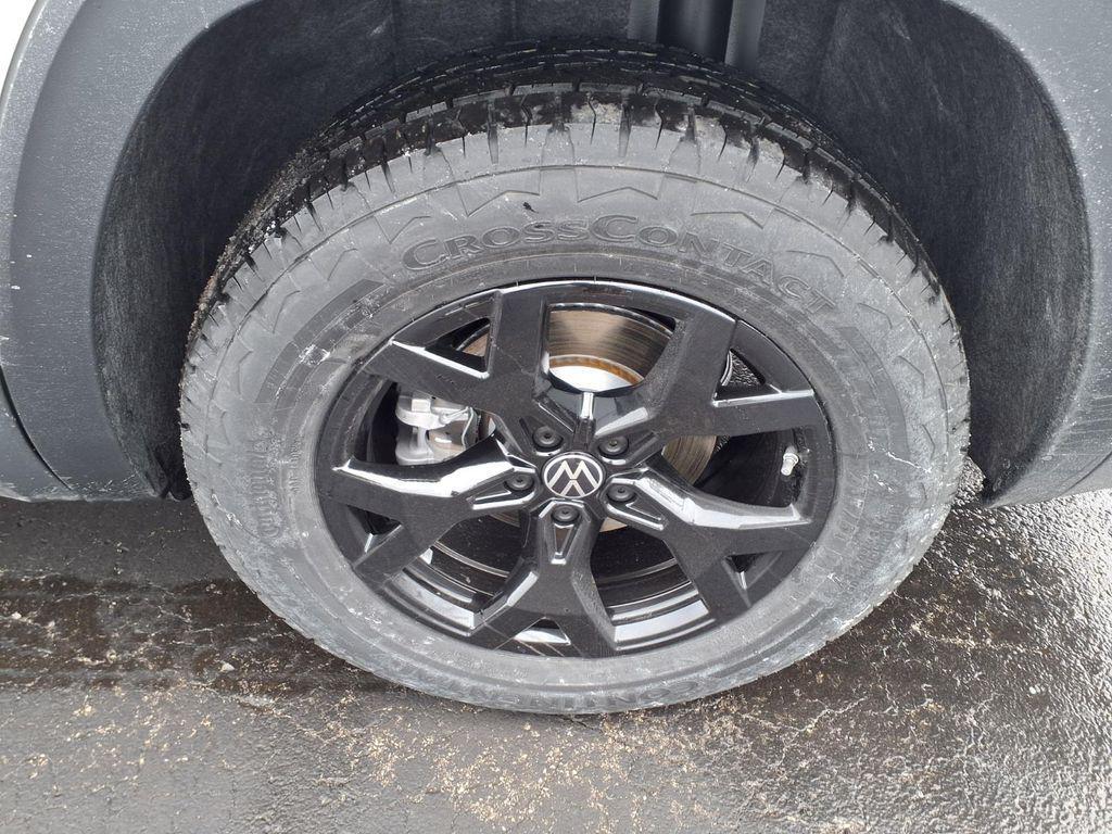 new 2026 Volkswagen Atlas car, priced at $47,862