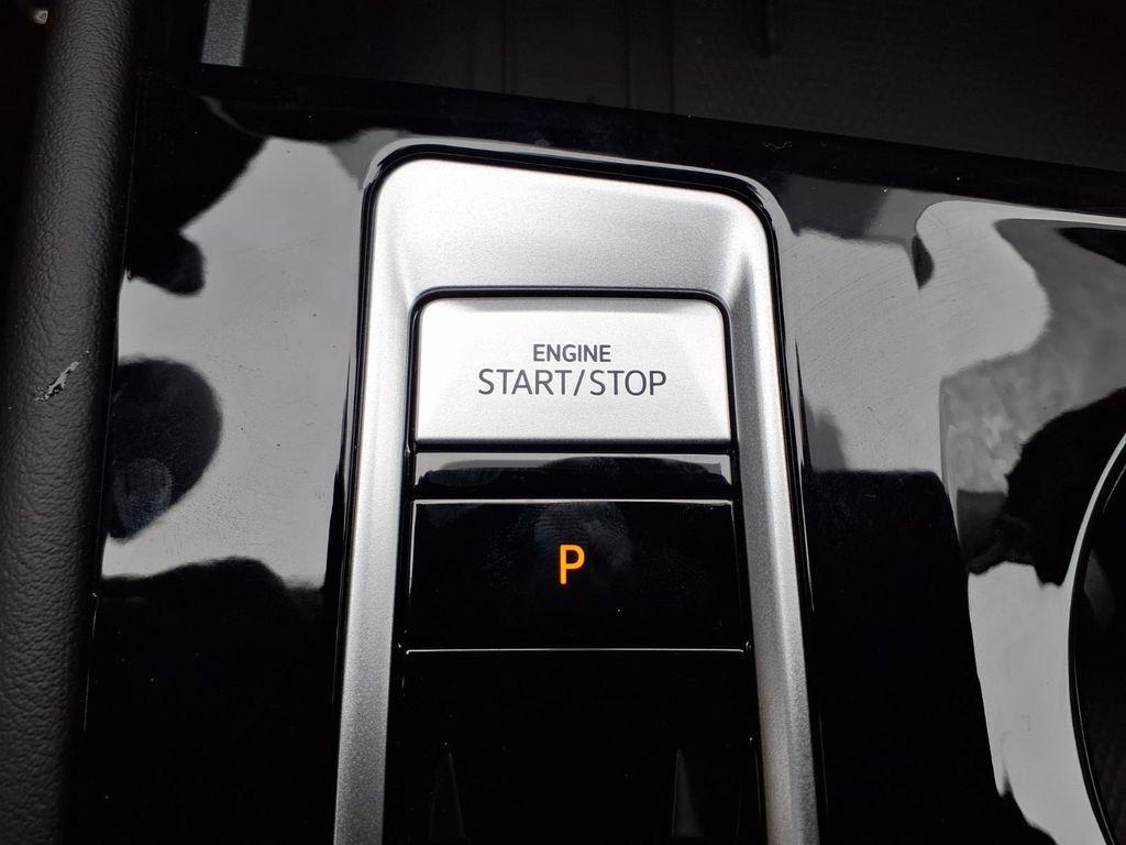 new 2026 Volkswagen Atlas car, priced at $47,862