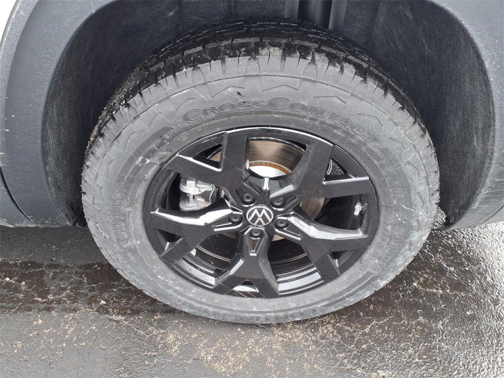 new 2026 Volkswagen Atlas car, priced at $46,362