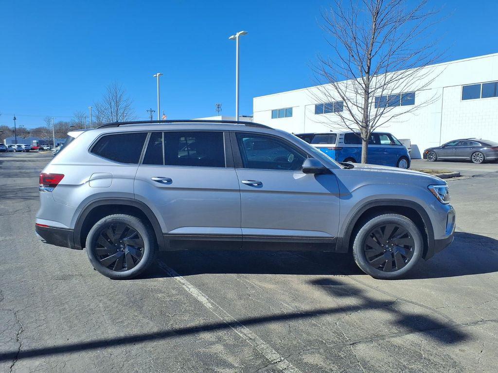 new 2026 Volkswagen Atlas car, priced at $46,022