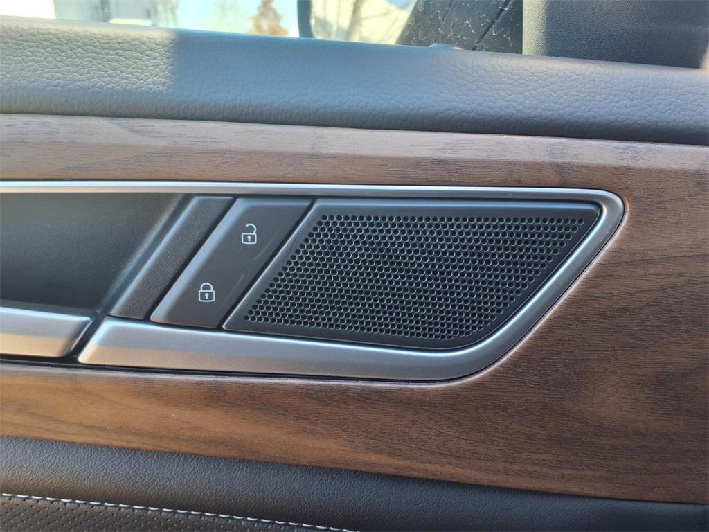 new 2026 Volkswagen Atlas car, priced at $44,522