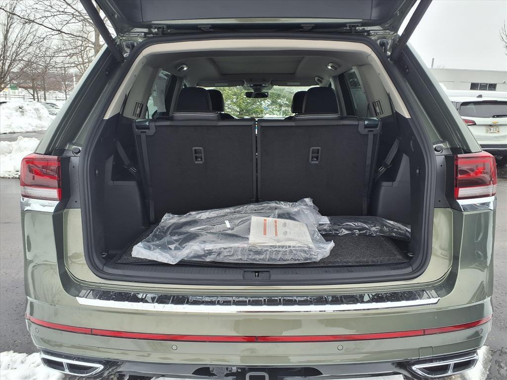 new 2026 Volkswagen Atlas car, priced at $52,779