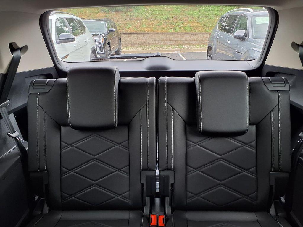 new 2026 Volkswagen Atlas car, priced at $44,013