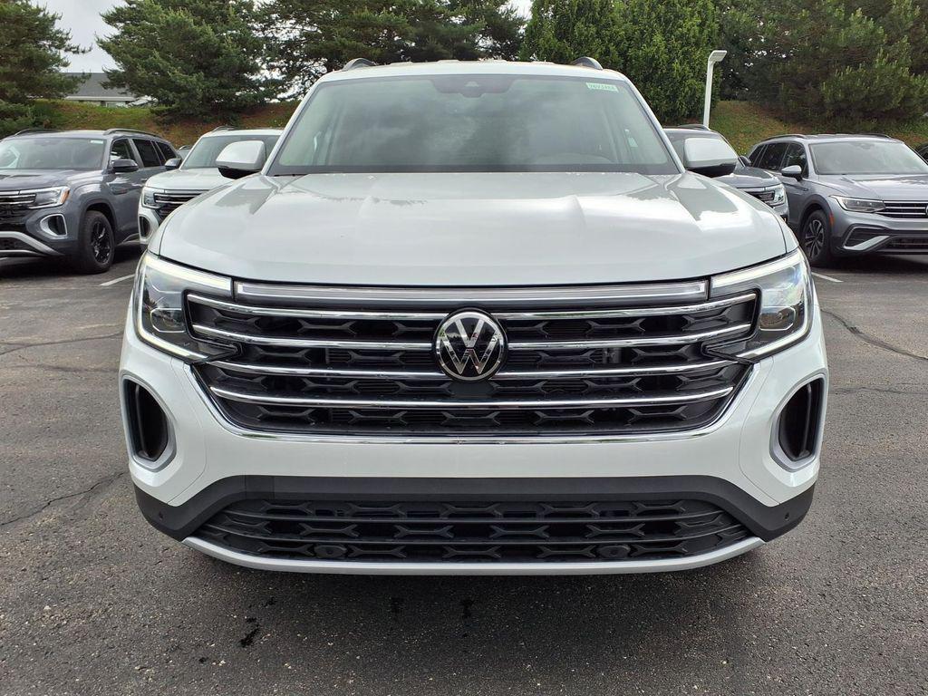 new 2026 Volkswagen Atlas car, priced at $44,013