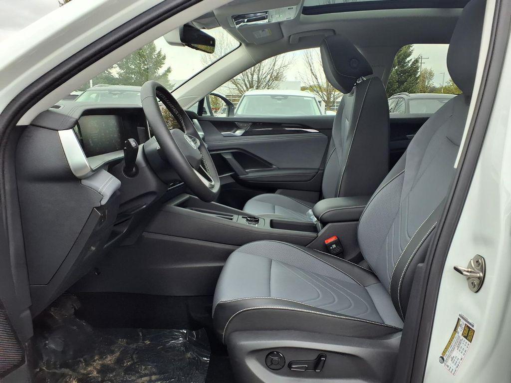 new 2026 Volkswagen Tiguan car, priced at $35,362