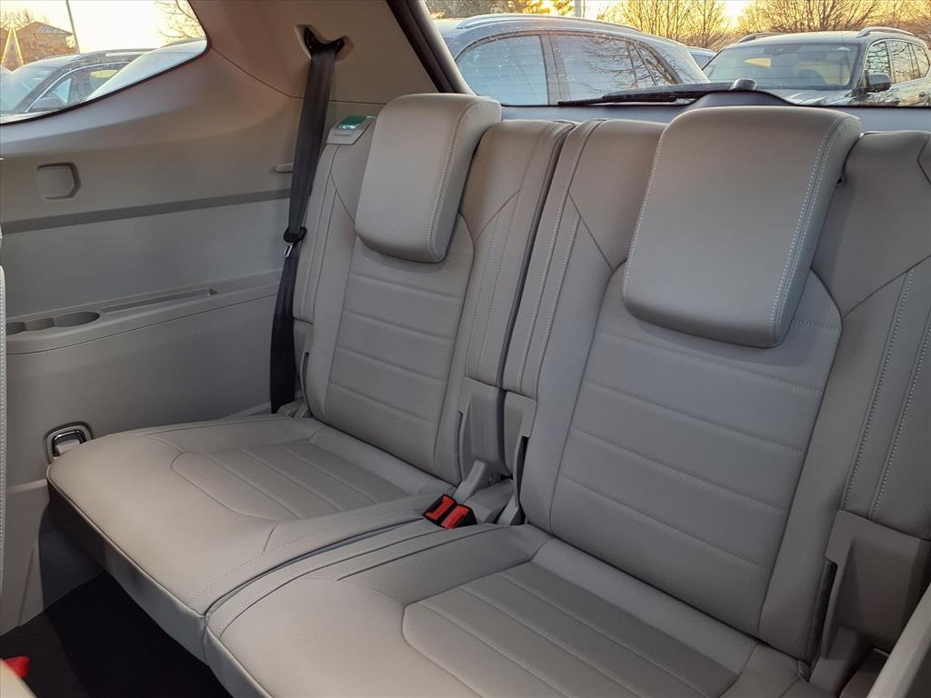 new 2026 Volkswagen Atlas car, priced at $47,934