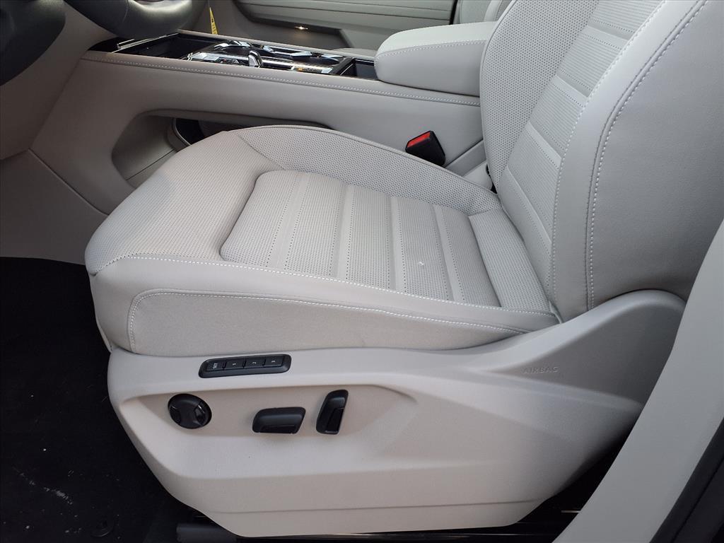 new 2026 Volkswagen Atlas car, priced at $47,934