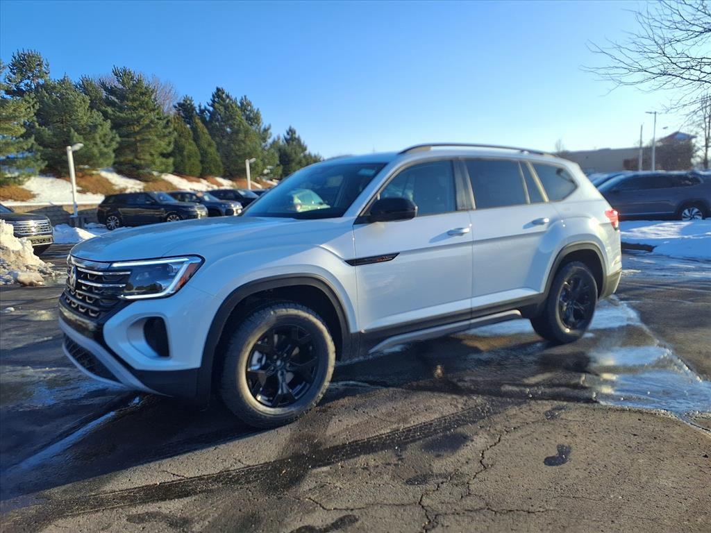 new 2026 Volkswagen Atlas car, priced at $47,264