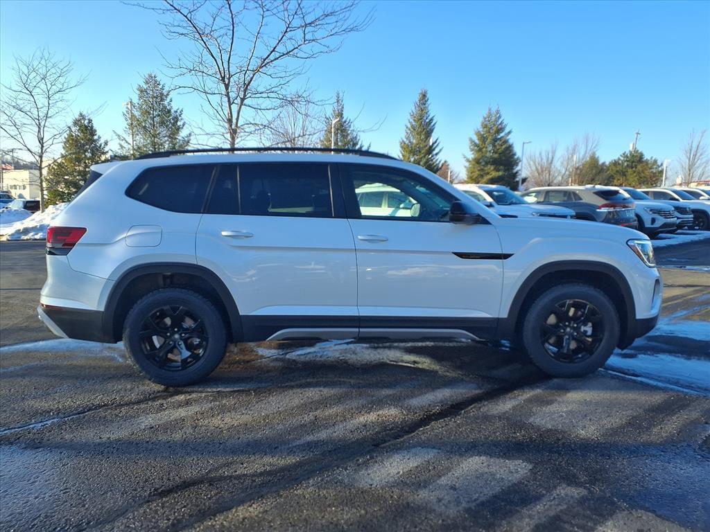 new 2026 Volkswagen Atlas car, priced at $47,264