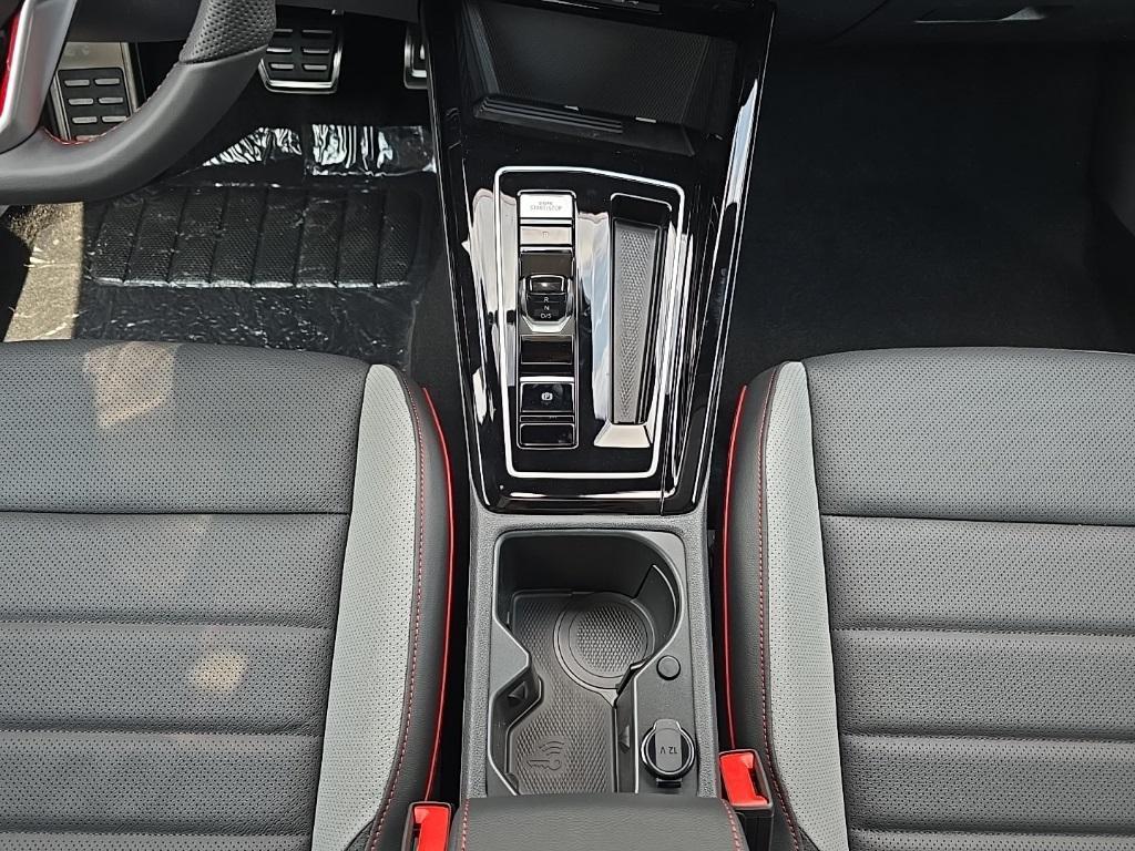 new 2025 Volkswagen Golf GTI car, priced at $36,551